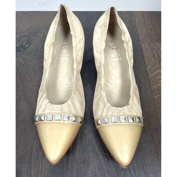 AGL Attilio Giusti Leombruni Cream Tan Suede Sparkly Point Toe Pyramid Studs 41 - Picture 1 of 6
